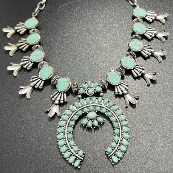 Jewelry Vintage Faux Squash Blossom Necklace Small Light Blue Faux